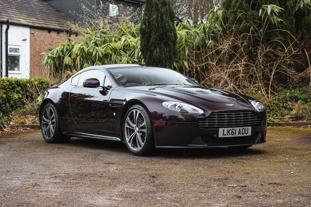 2012 Aston Martin V12 Vantage (2010-2018) - Image 9 of 31