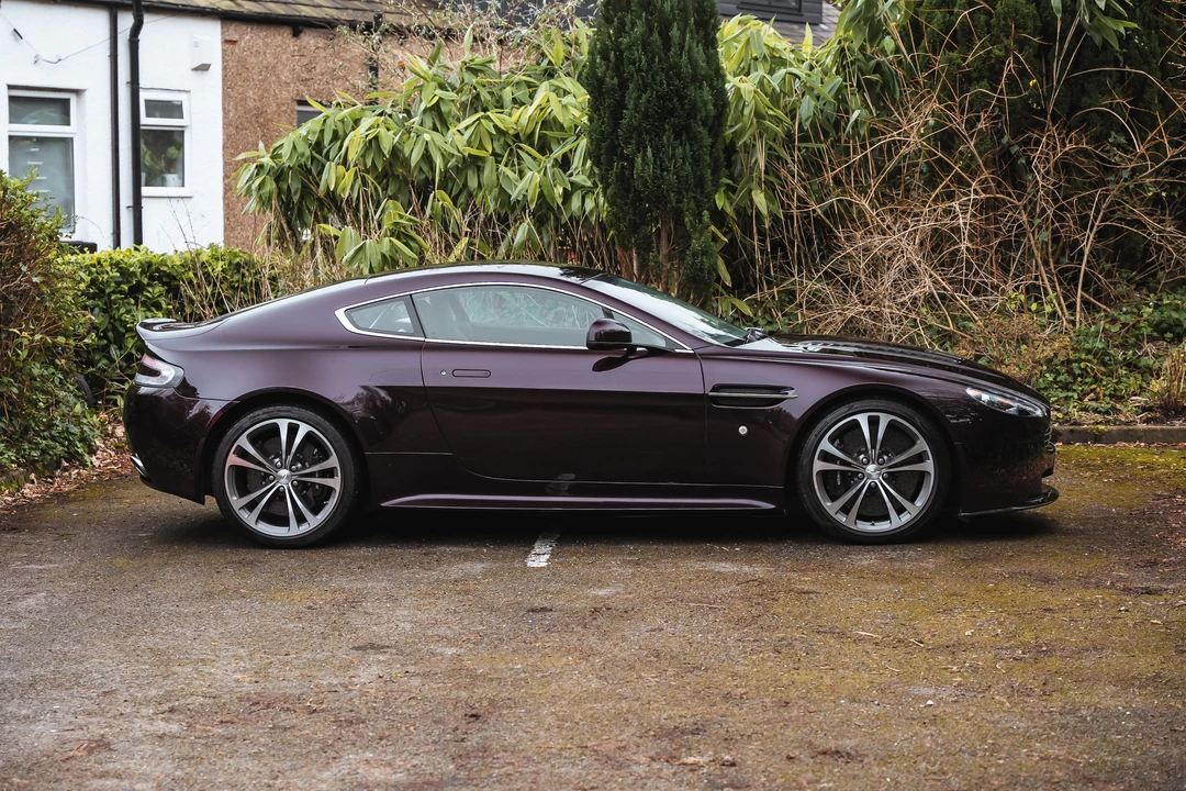 2012 Aston Martin V12 Vantage (2010-2018) - Image 16 of 31
