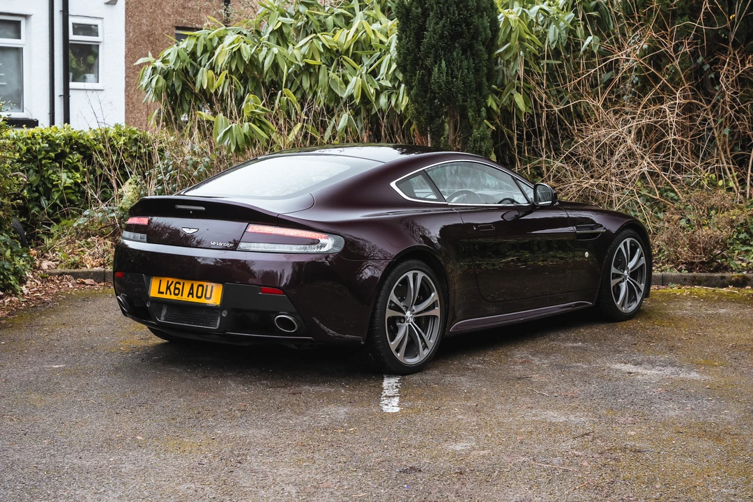 2012 Aston Martin V12 Vantage (2010-2018) - Image 15 of 31