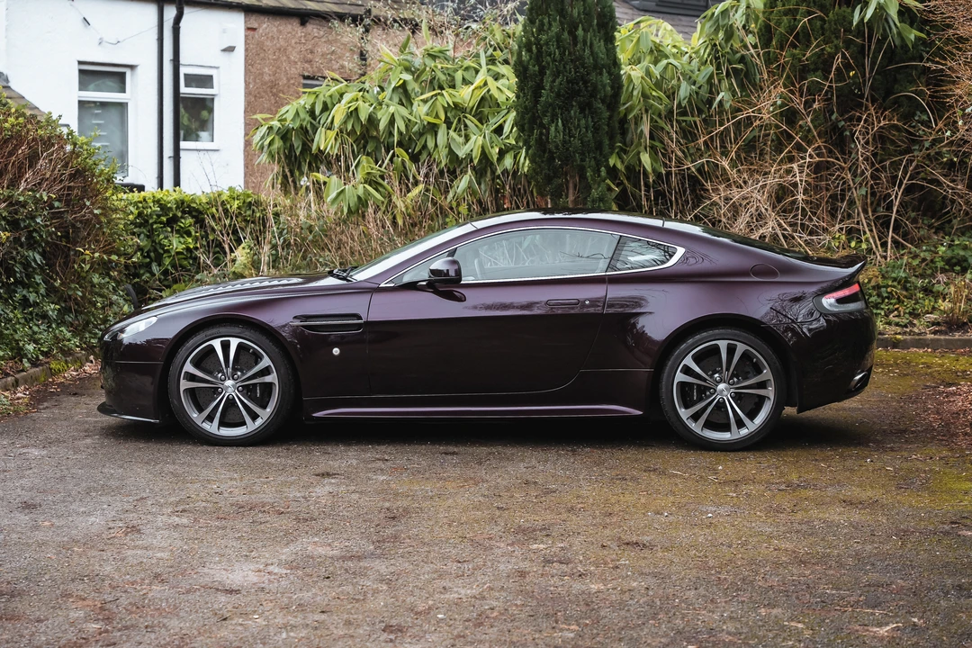 2012 Aston Martin V12 Vantage (2010-2018) - Image 4 of 31