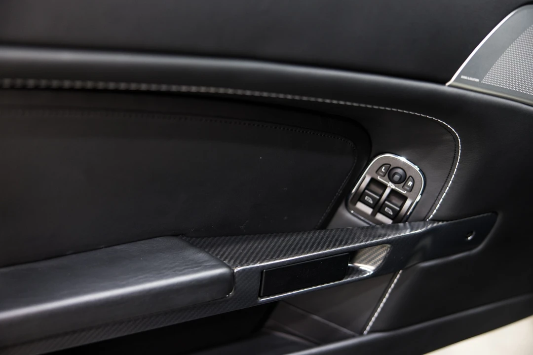 2012 Aston Martin V12 Vantage (2010-2018) - Image 10 of 31