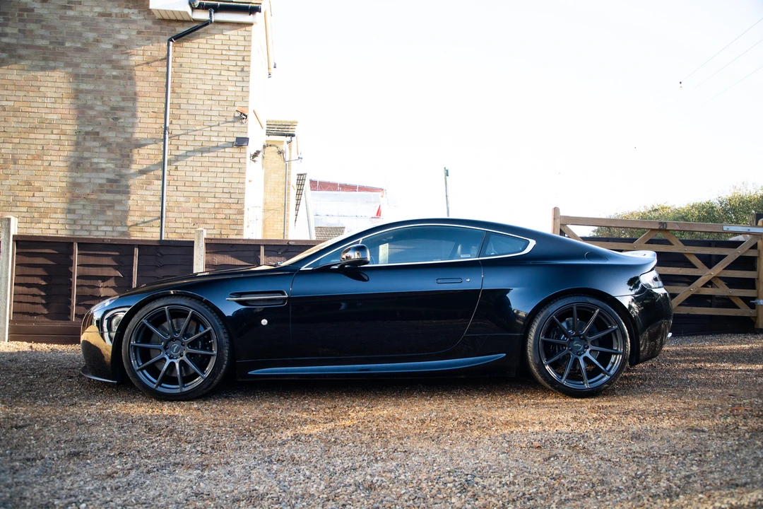 2012 Aston Martin V8 Vantage (2006-2017) - Image 17 of 31