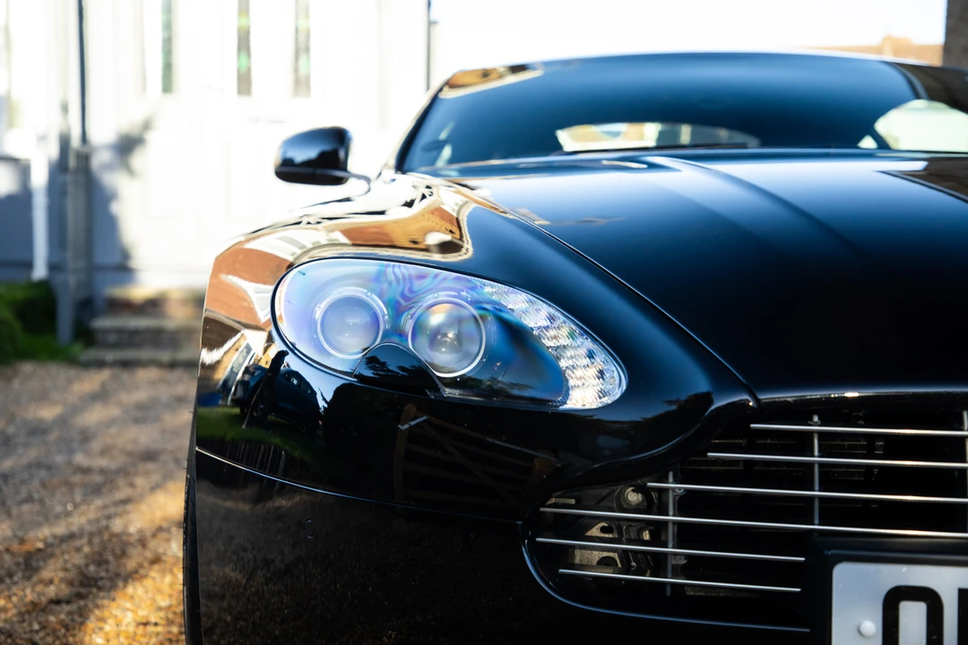 2012 Aston Martin V8 Vantage (2006-2017) - Image 27 of 31