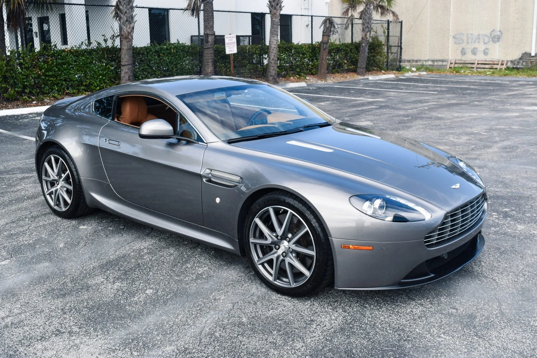 2012 Aston Martin V8 Vantage (2006-2017) - Image 4 of 31