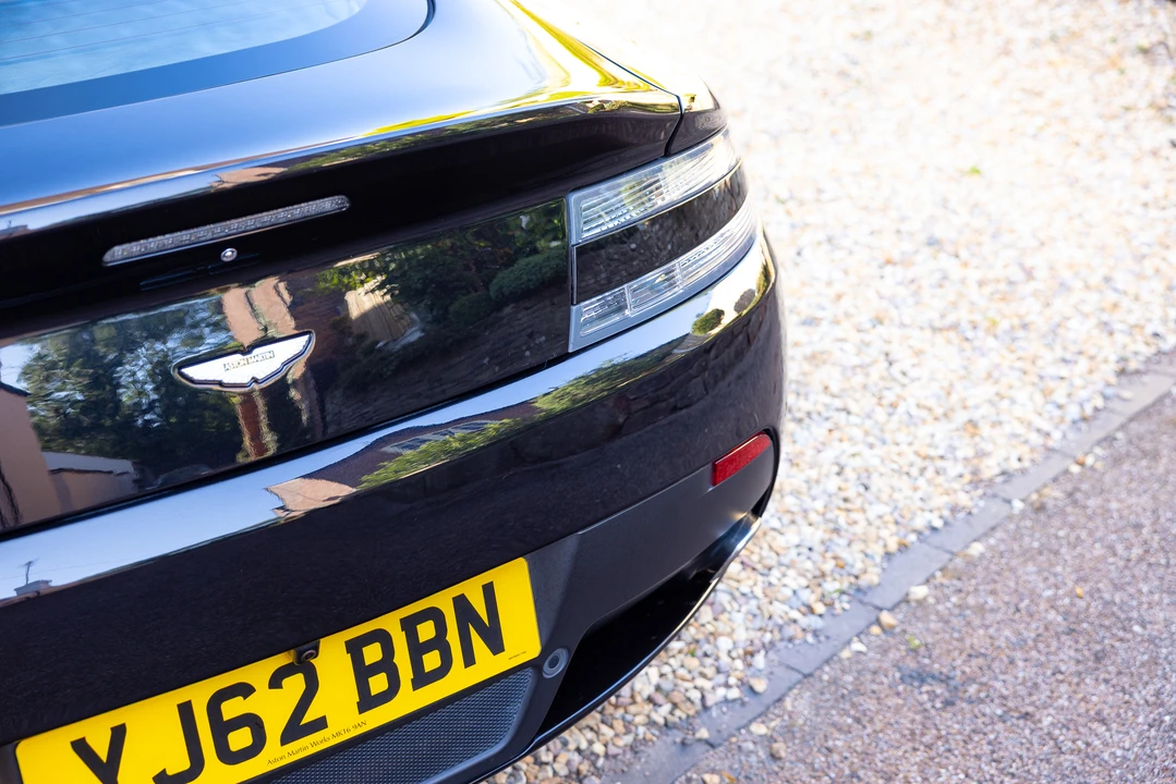 2012 Aston Martin V8 Vantage (2006-2017) - Image 27 of 31