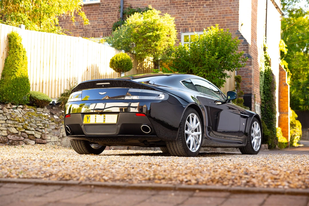 2012 Aston Martin V8 Vantage (2006-2017) - Image 7 of 31