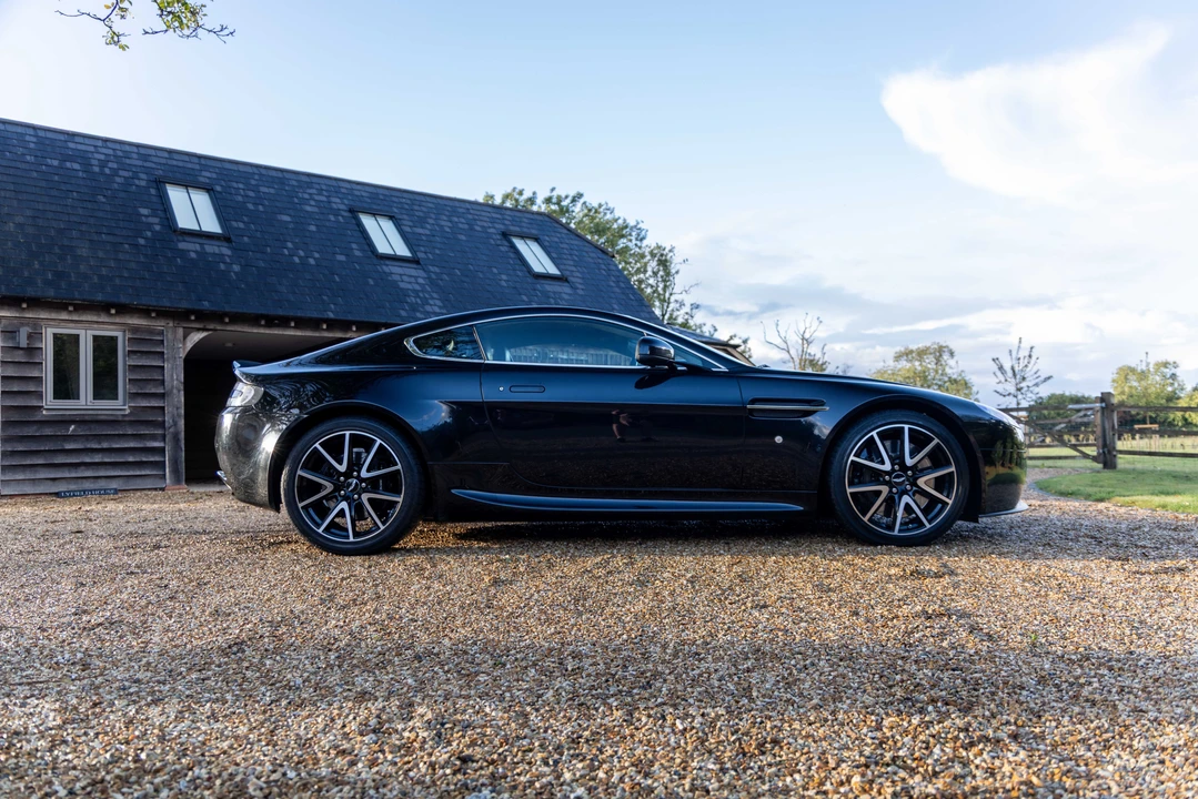 2012 Aston Martin V8 Vantage (2006-2017) - Image 4 of 31