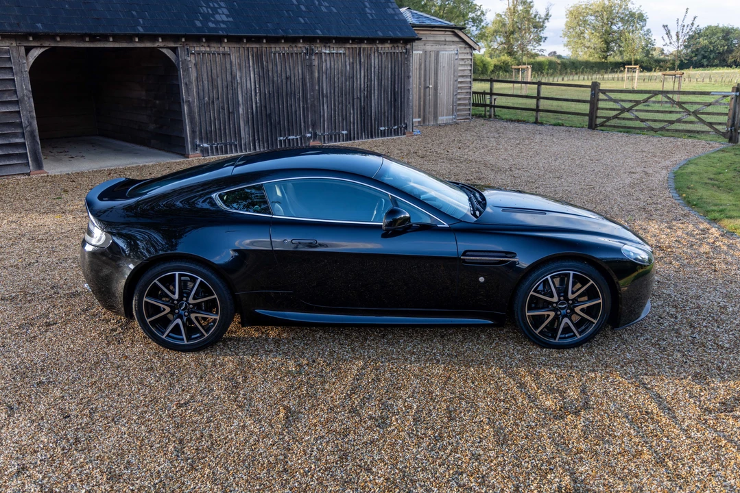 2012 Aston Martin V8 Vantage (2006-2017) - Image 13 of 31