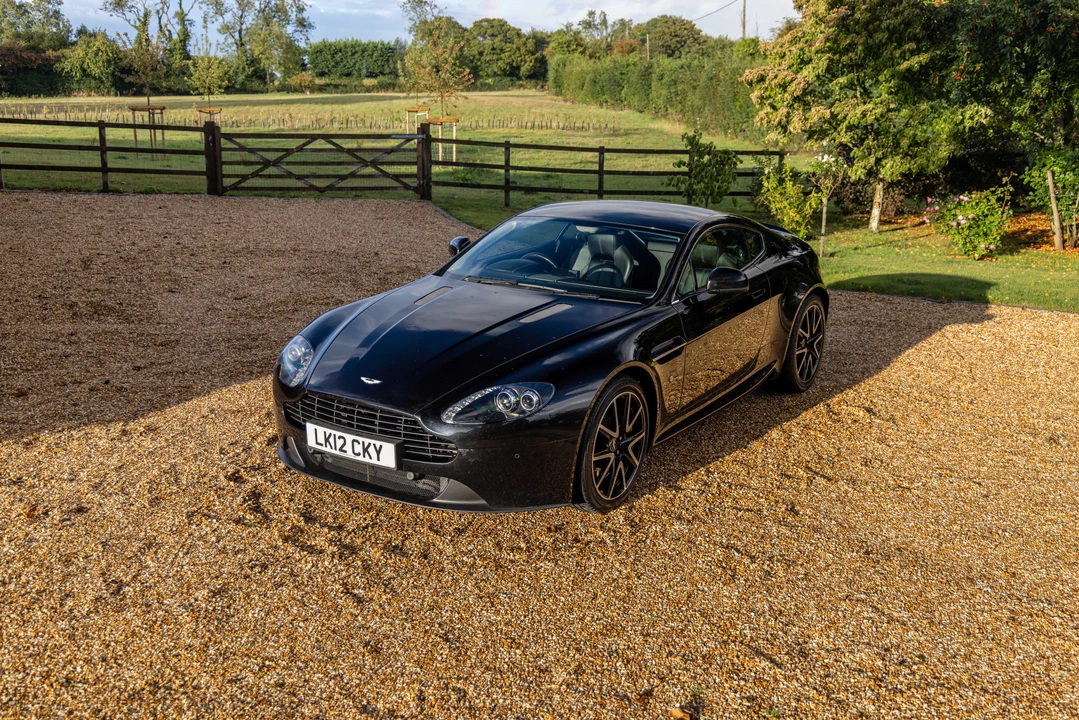 2012 Aston Martin V8 Vantage (2006-2017) - Image 10 of 31