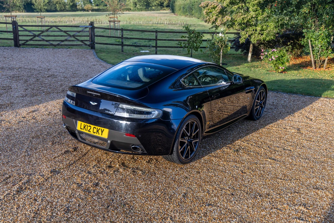 2012 Aston Martin V8 Vantage (2006-2017) - Image 14 of 31