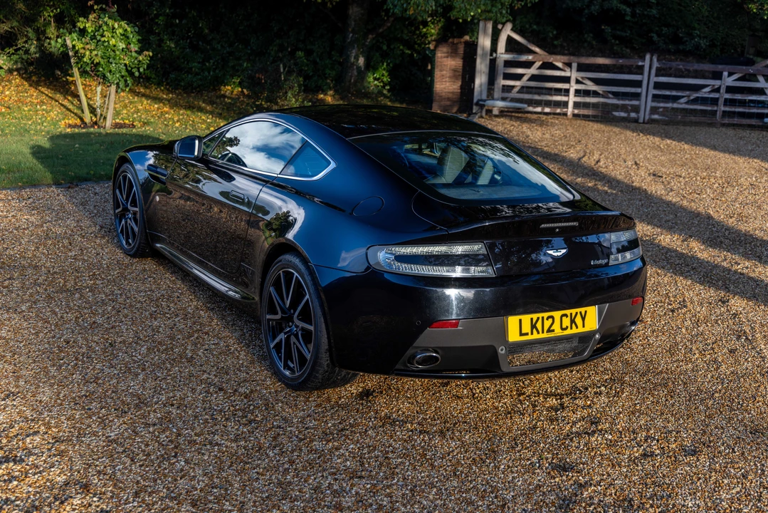 2012 Aston Martin V8 Vantage (2006-2017) - Image 16 of 31