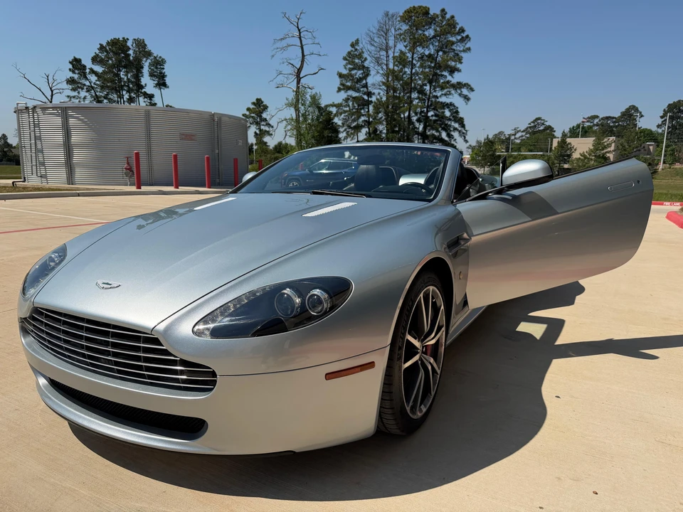 2012 Aston Martin V8 Vantage (2006-2017) - Image 7 of 31