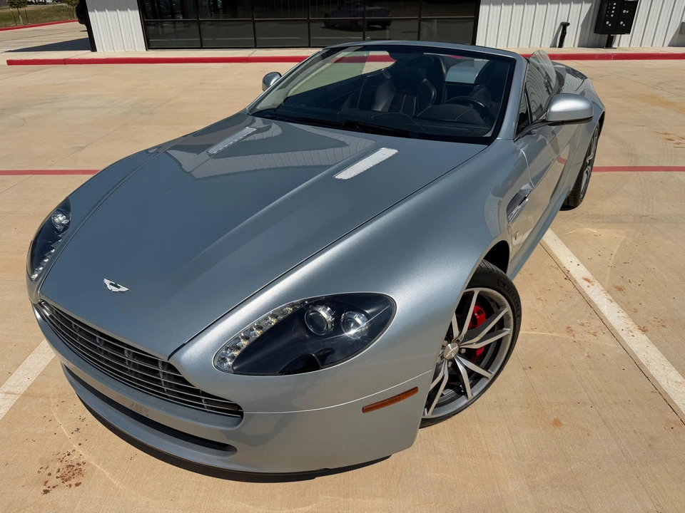 2012 Aston Martin V8 Vantage (2006-2017) - Image 10 of 31