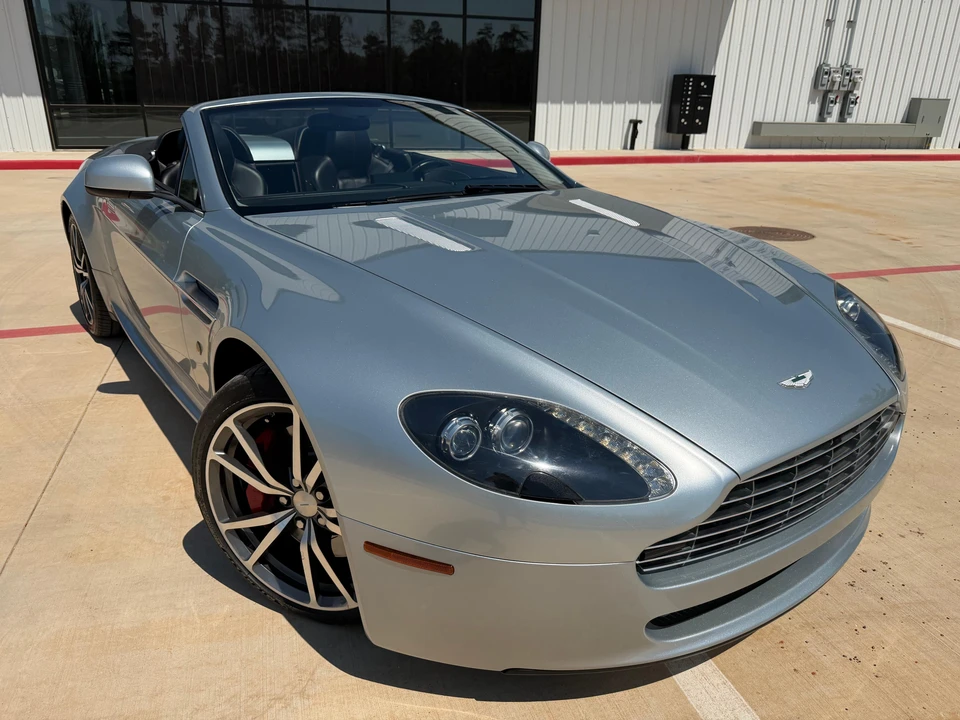 2012 Aston Martin V8 Vantage (2006-2017) - Image 19 of 31