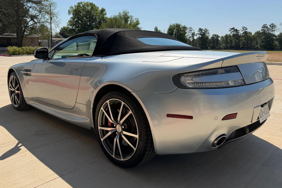 2012 Aston Martin V8 Vantage (2006-2017) - Image 4 of 31
