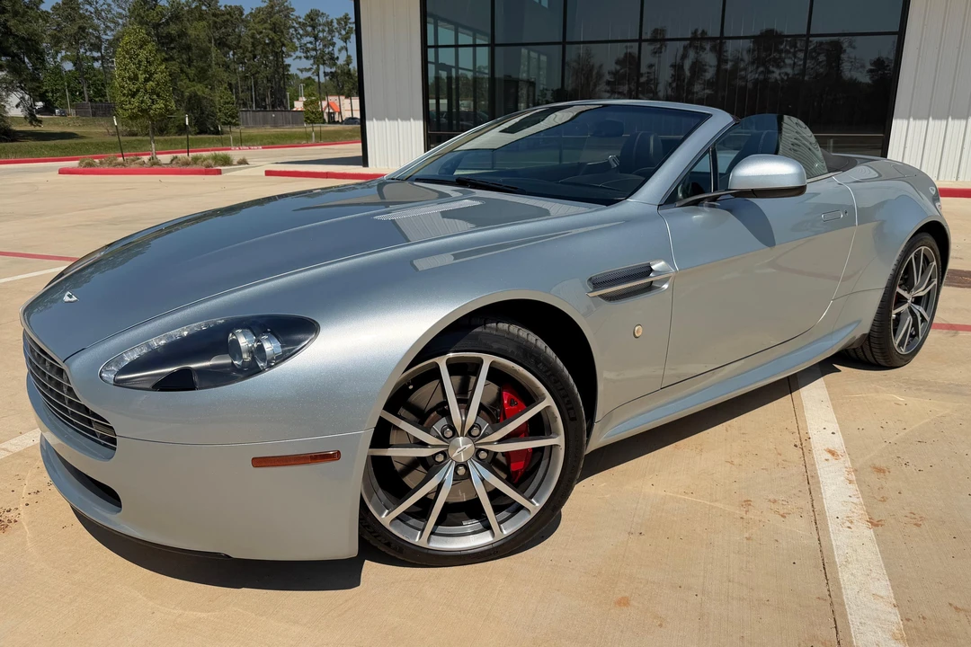 2012 Aston Martin V8 Vantage (2006-2017) - Image 13 of 31