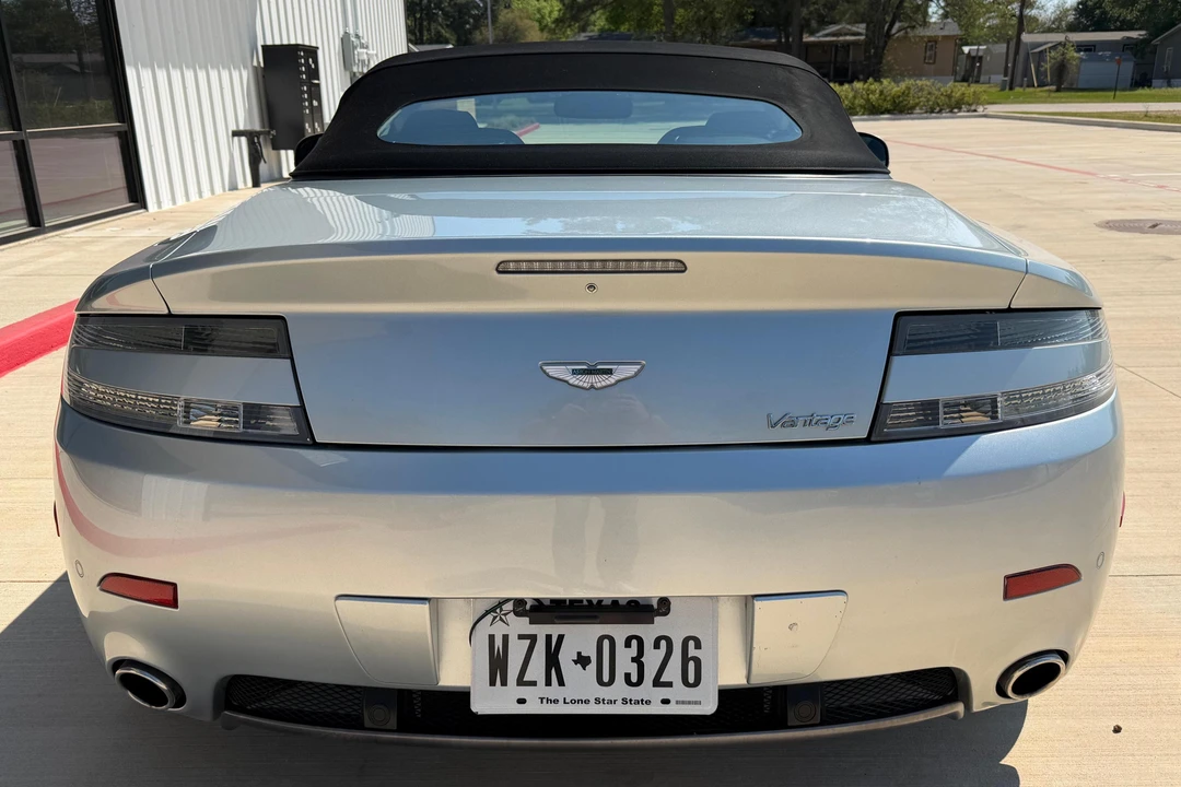 2012 Aston Martin V8 Vantage (2006-2017) - Image 5 of 31