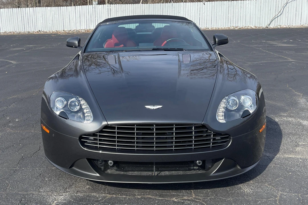 2012 Aston Martin V8 Vantage (2006-2017) - Image 2 of 30
