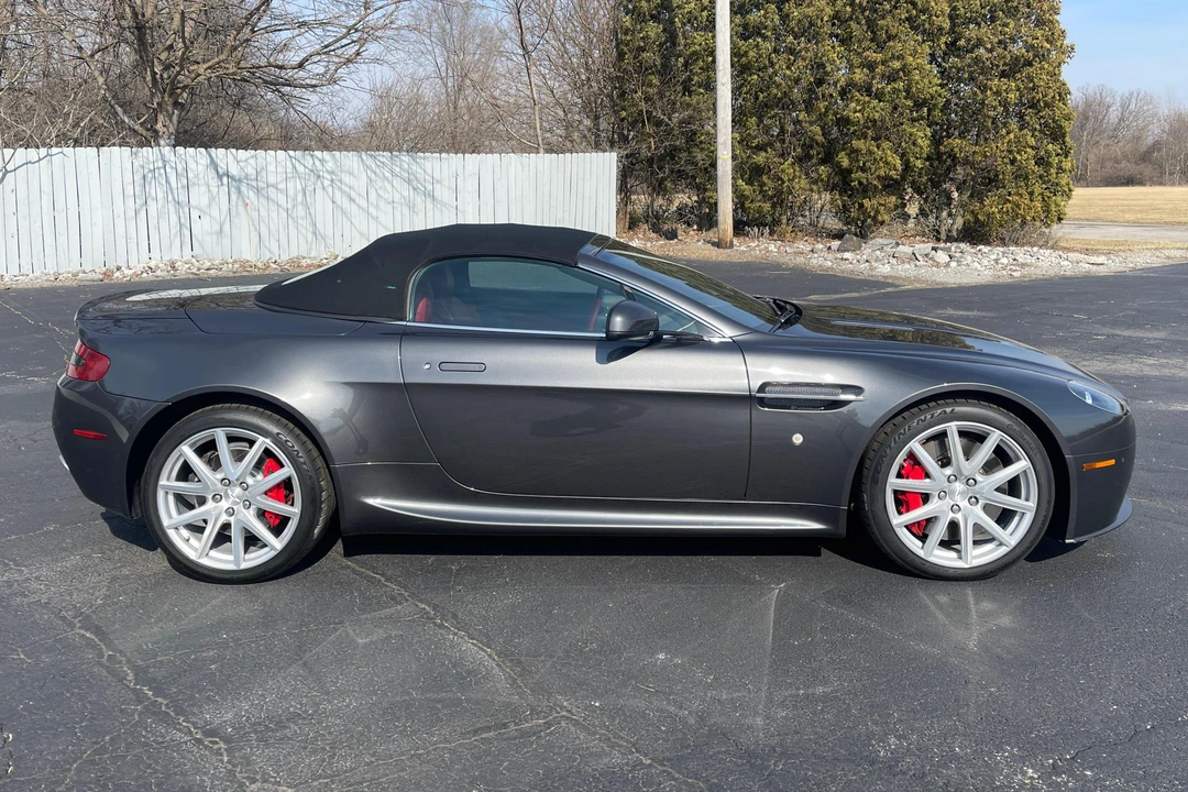 2012 Aston Martin V8 Vantage (2006-2017) - Image 3 of 30