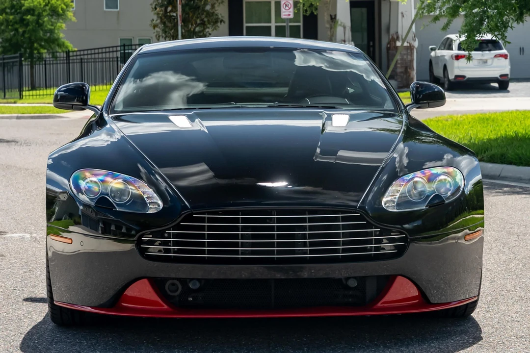 2012 Aston Martin V8 Vantage (2006-2017) - Image 2 of 31