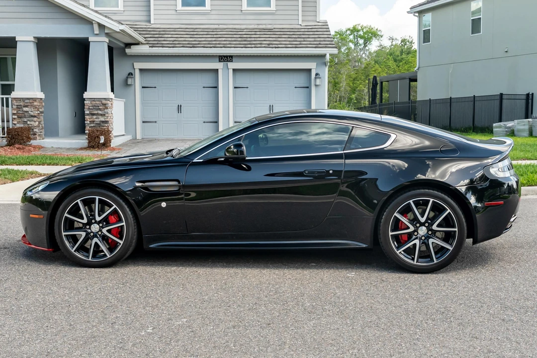 2012 Aston Martin V8 Vantage (2006-2017) - Image 3 of 31