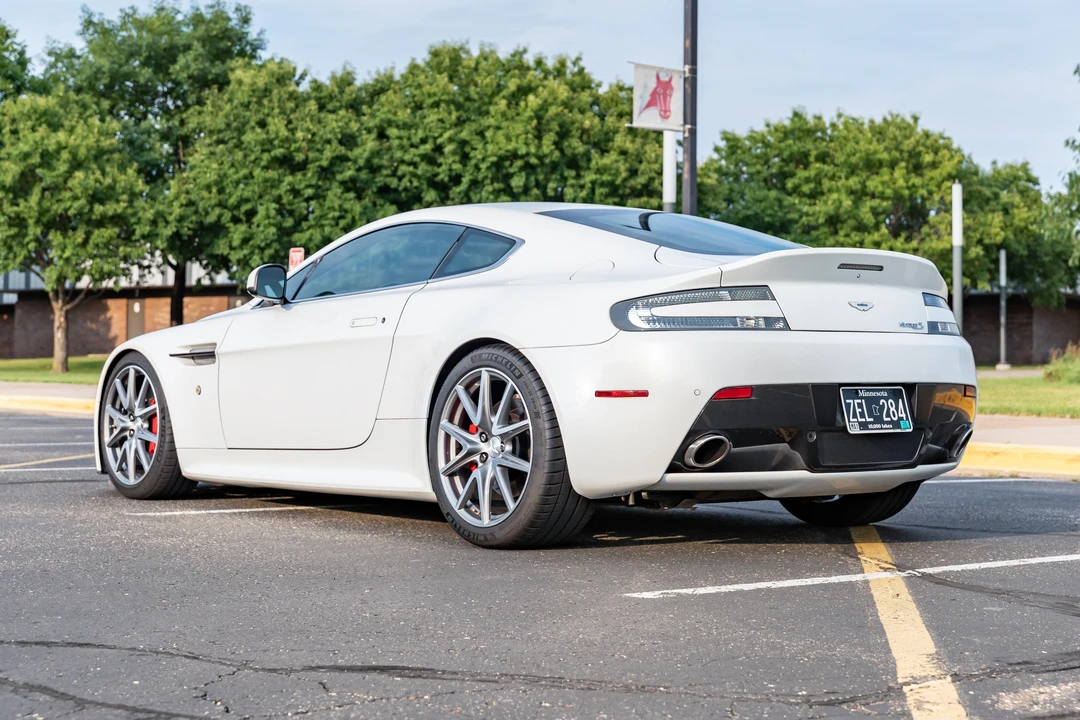 2012 Aston Martin V8 Vantage (2006-2017) - Image 7 of 31