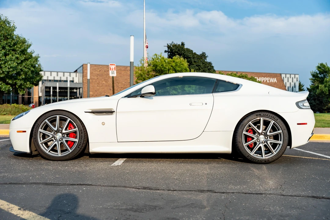 2012 Aston Martin V8 Vantage (2006-2017) - Image 3 of 31
