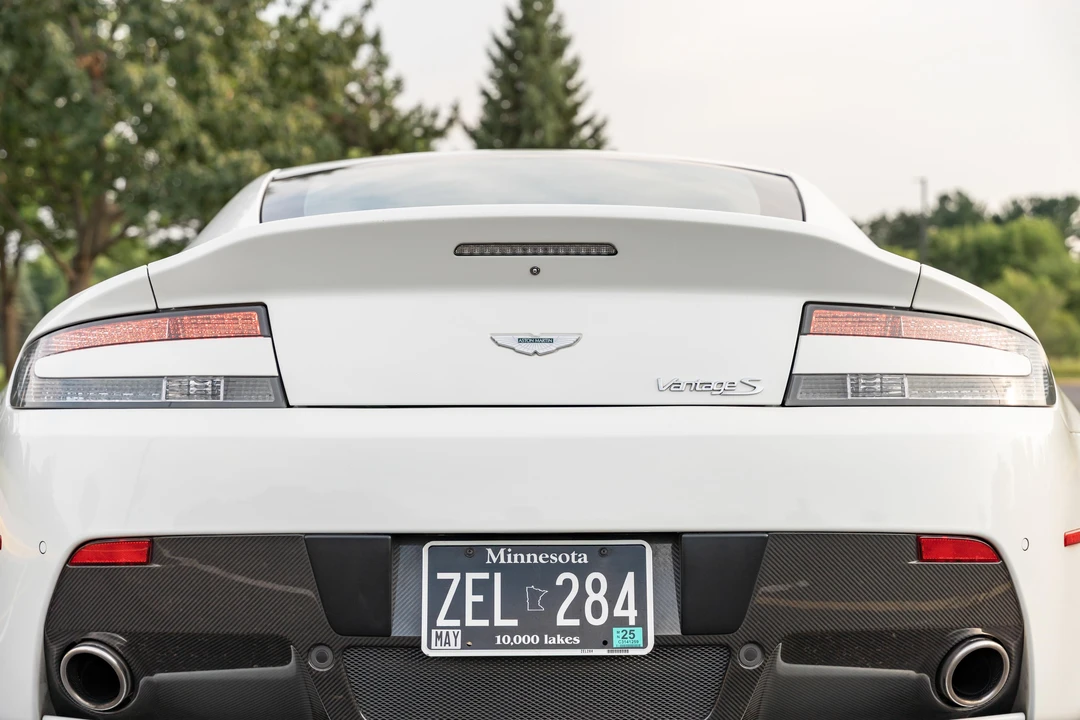 2012 Aston Martin V8 Vantage (2006-2017) - Image 12 of 31