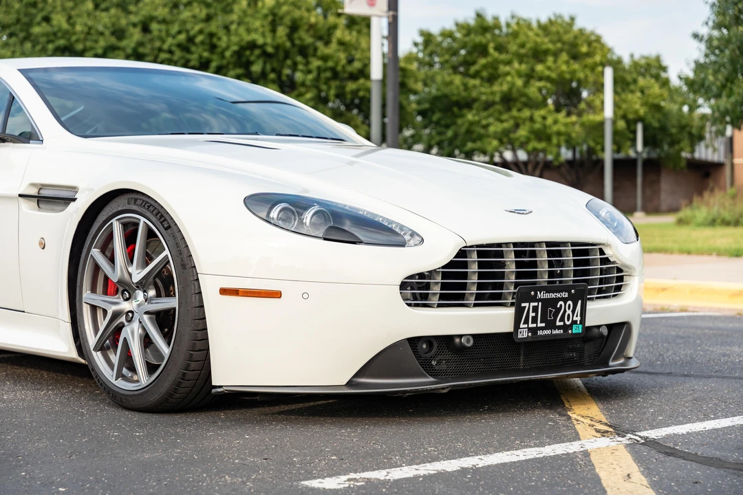 2012 Aston Martin V8 Vantage (2006-2017) - Image 28 of 31
