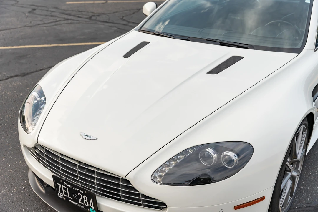2012 Aston Martin V8 Vantage (2006-2017) - Image 29 of 31
