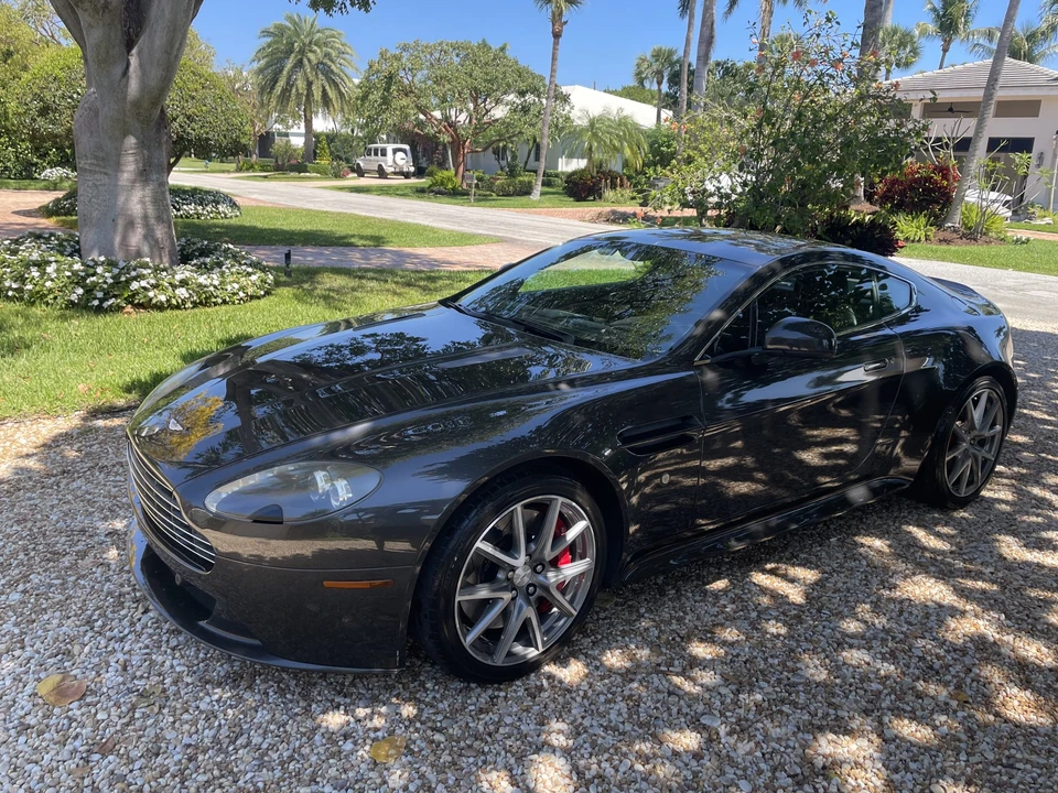 2012 Aston Martin V8 Vantage (2006-2017) - Image 14 of 31