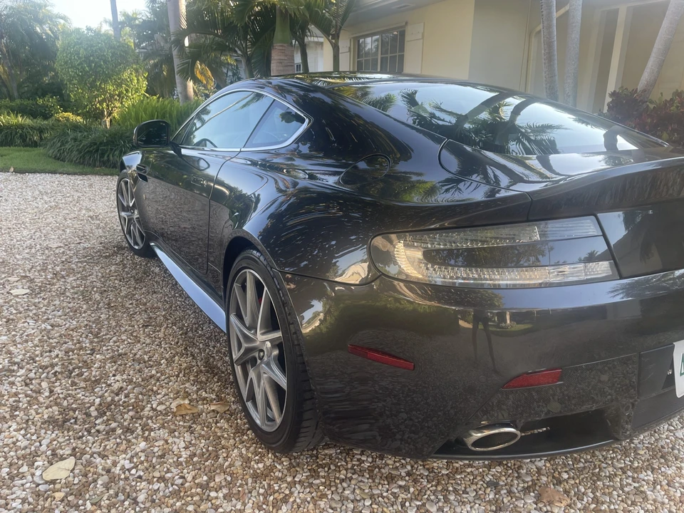 2012 Aston Martin V8 Vantage (2006-2017) - Image 28 of 31