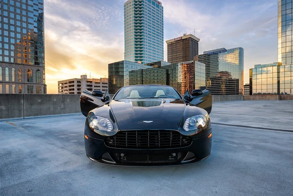 2012 Aston Martin V8 Vantage (2006-2017) - Image 9 of 10
