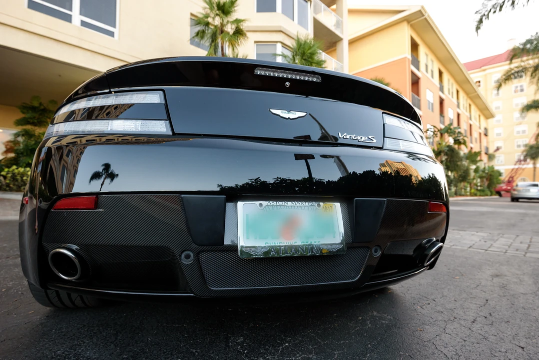 2012 Aston Martin V8 Vantage (2006-2017) - Image 7 of 10