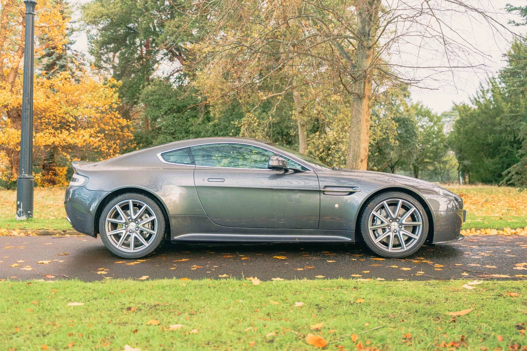 2012 Aston Martin V8 Vantage (2006-2017) - Image 4 of 31