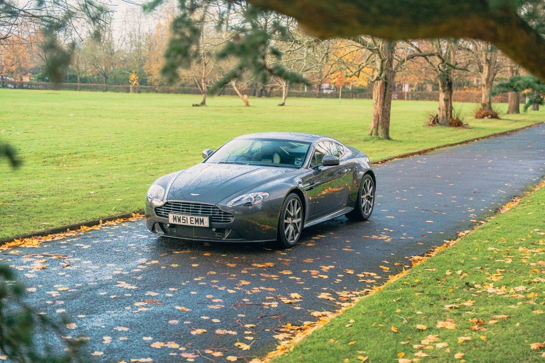 2012 Aston Martin V8 Vantage (2006-2017) - Image 17 of 31
