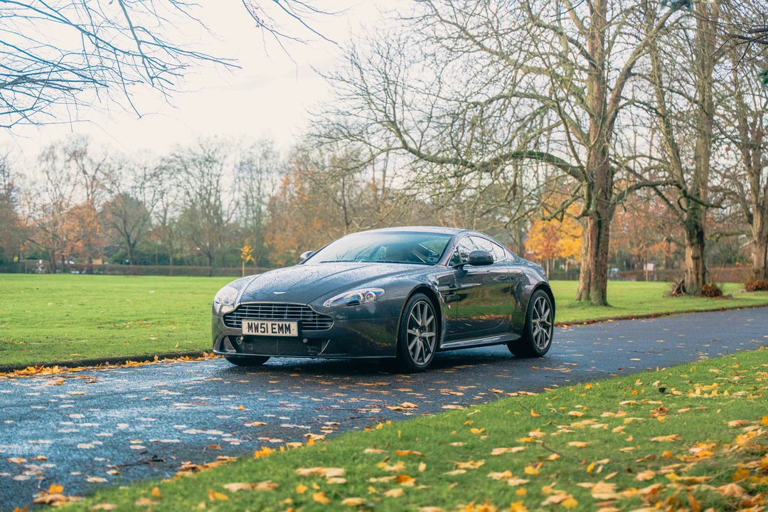 2012 Aston Martin V8 Vantage (2006-2017) - Image 9 of 31