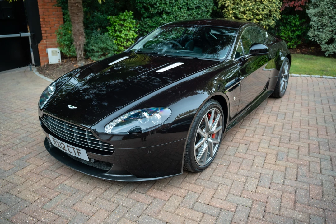 2012 Aston Martin V8 Vantage (2006-2017) - Image 11 of 31