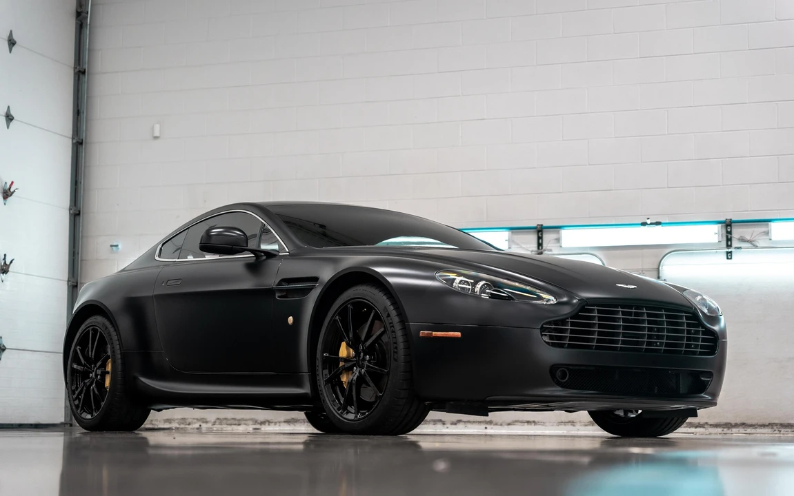 2012 Aston Martin V8 Vantage (2006-2017) - Image 27 of 31