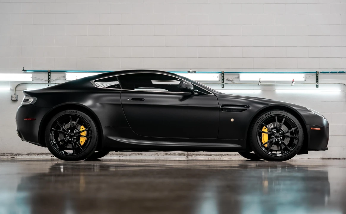 2012 Aston Martin V8 Vantage (2006-2017) - Image 24 of 31