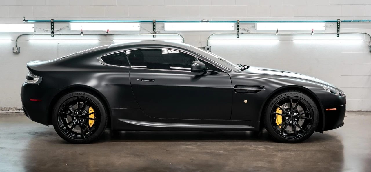2012 Aston Martin V8 Vantage (2006-2017) - Image 25 of 31