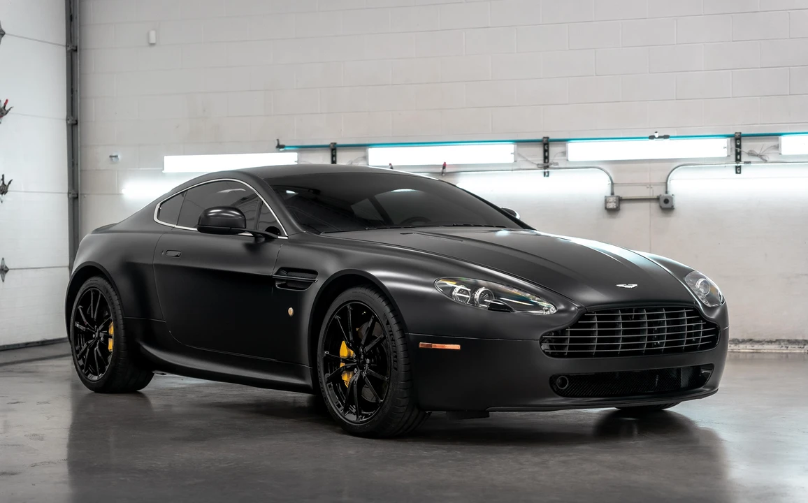 2012 Aston Martin V8 Vantage (2006-2017) - Image 28 of 31