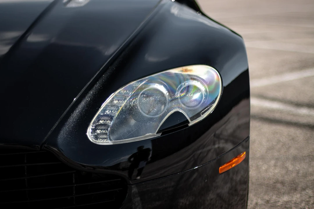 2012 Aston Martin V8 Vantage (2006-2017) - Image 17 of 31