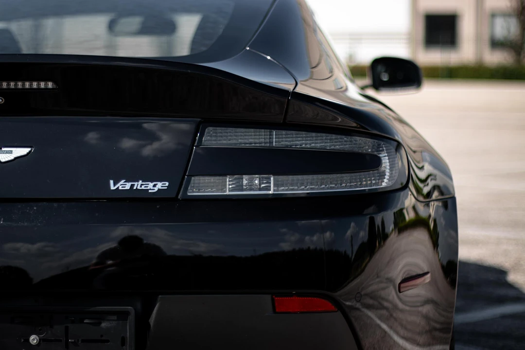 2012 Aston Martin V8 Vantage (2006-2017) - Image 18 of 31