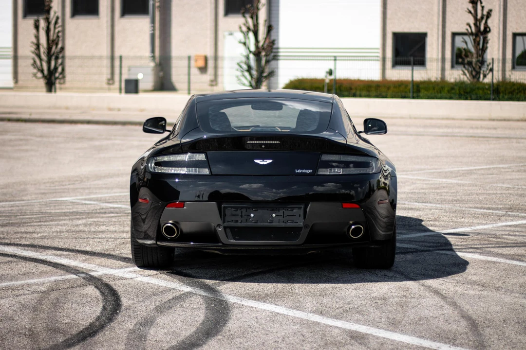 2012 Aston Martin V8 Vantage (2006-2017) - Image 6 of 31