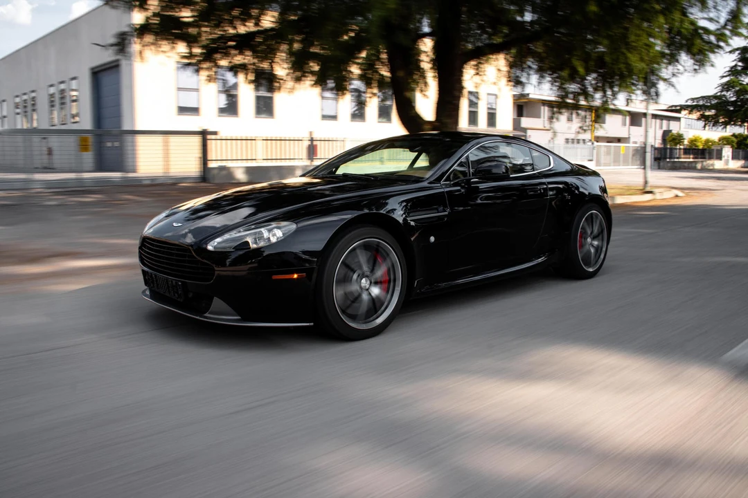 2012 Aston Martin V8 Vantage (2006-2017) - Image 11 of 31