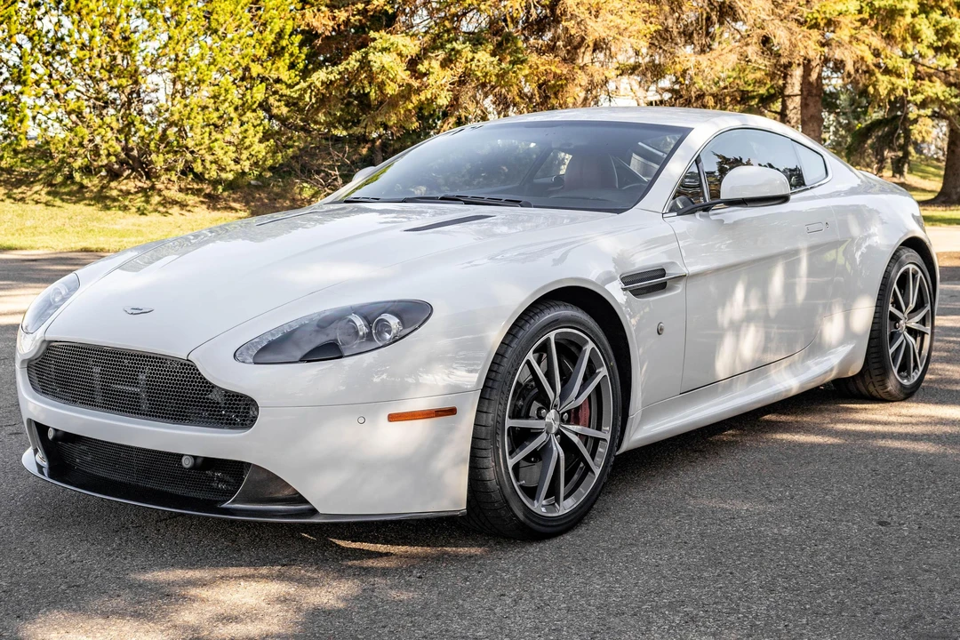 2012 Aston Martin V8 Vantage (2006-2017) - Image 6 of 31