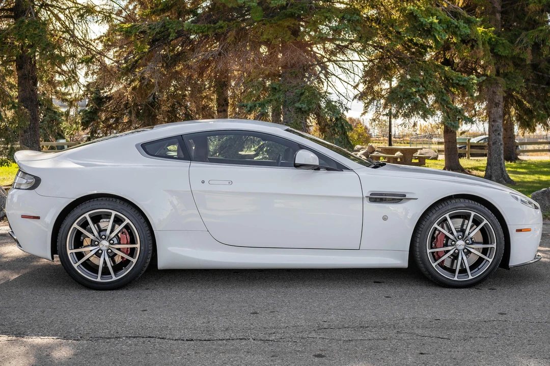 2012 Aston Martin V8 Vantage (2006-2017) - Image 8 of 31