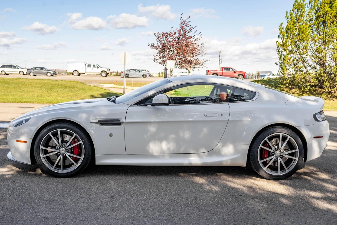 2012 Aston Martin V8 Vantage (2006-2017) - Image 3 of 31