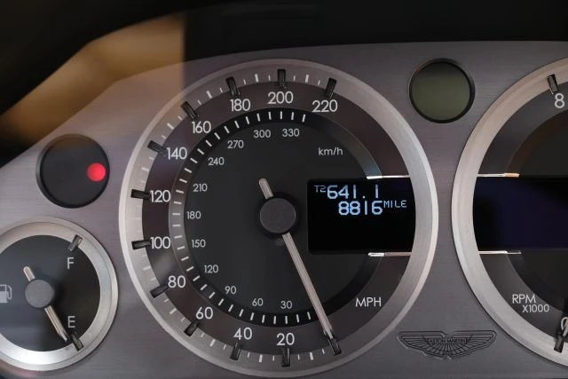 2012 Aston Martin V8 Vantage (2006-2017) - Image 30 of 31